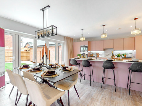 4 bedroom detached house for sale