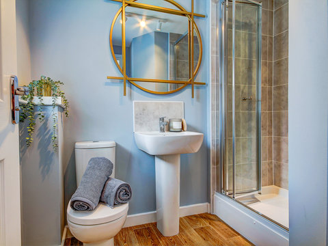 3 bedroom end terraced house for sale