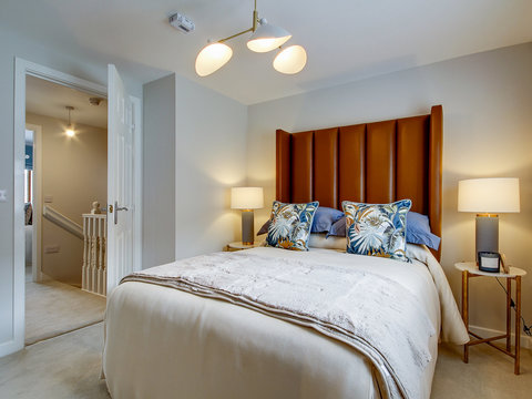 3 bedroom end terraced house for sale