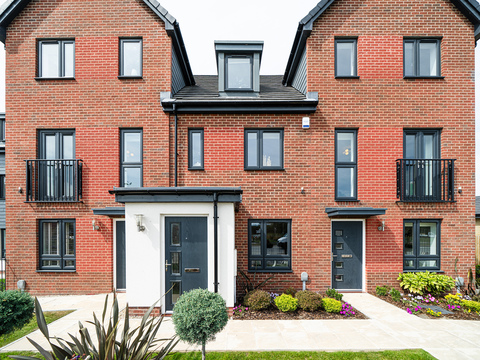 3 bedroom terraced house for sale