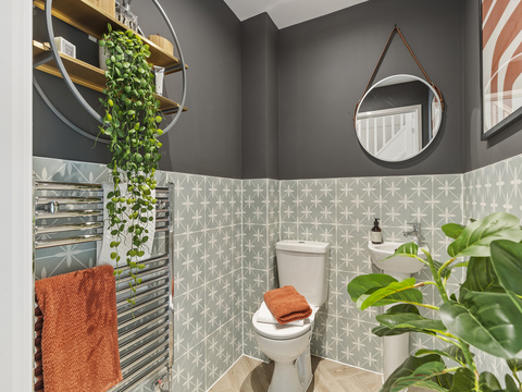 2 bedroom end terraced house for sale