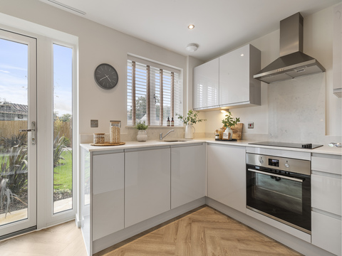 2 bedroom semi detached house for sale