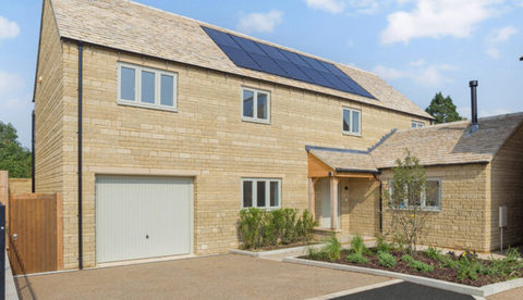 4 bedroom detached house for sale