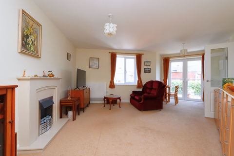 3 bedroom retirement home for sale