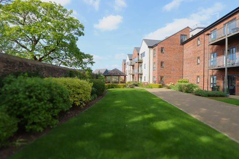 2 bedroom retirement home for sale