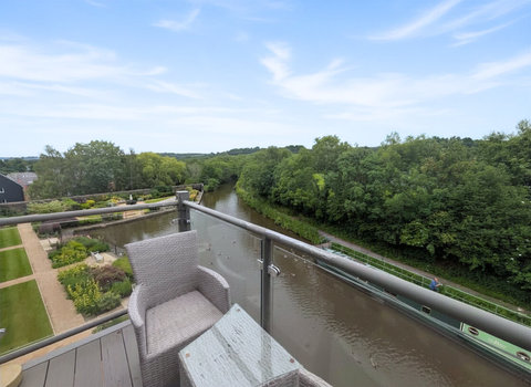 3 bedroom retirement home for sale
