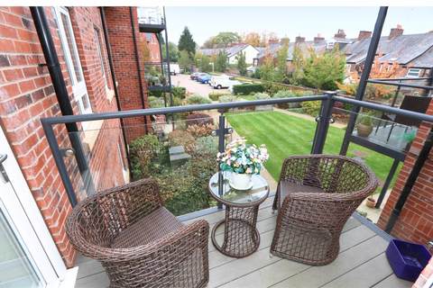 2 bedroom retirement home for sale