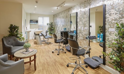 Studio retirement home for sale