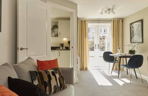 Studio retirement home for sale