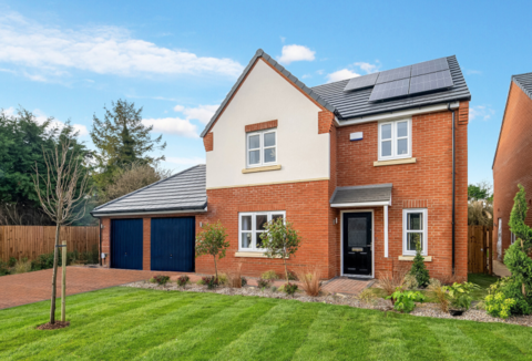 4 bedroom detached house for sale