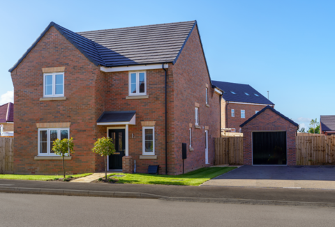 4 bedroom detached house for sale