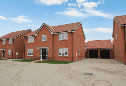 5 bedroom detached house for sale
