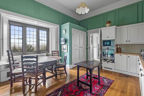 Studio apartment for sale