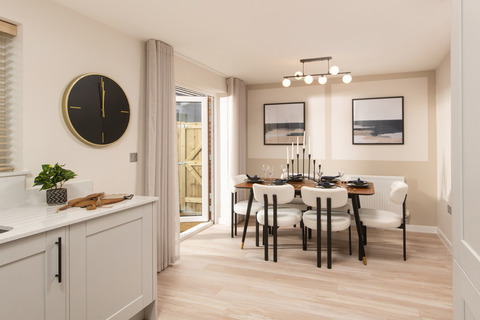 3 bedroom end terraced house for sale