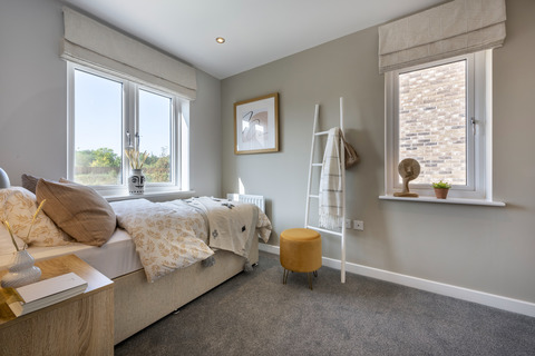 3 bedroom end terraced house for sale