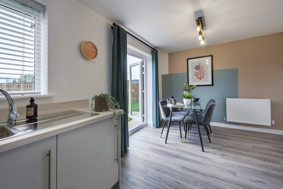 2 bedroom detached house for sale