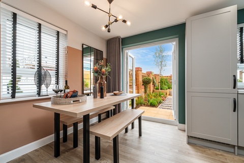3 bedroom end terraced house for sale