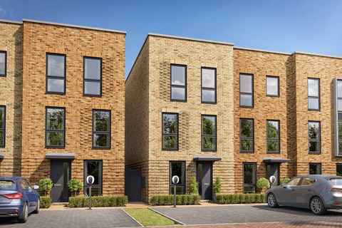 4 bedroom end terraced house for sale