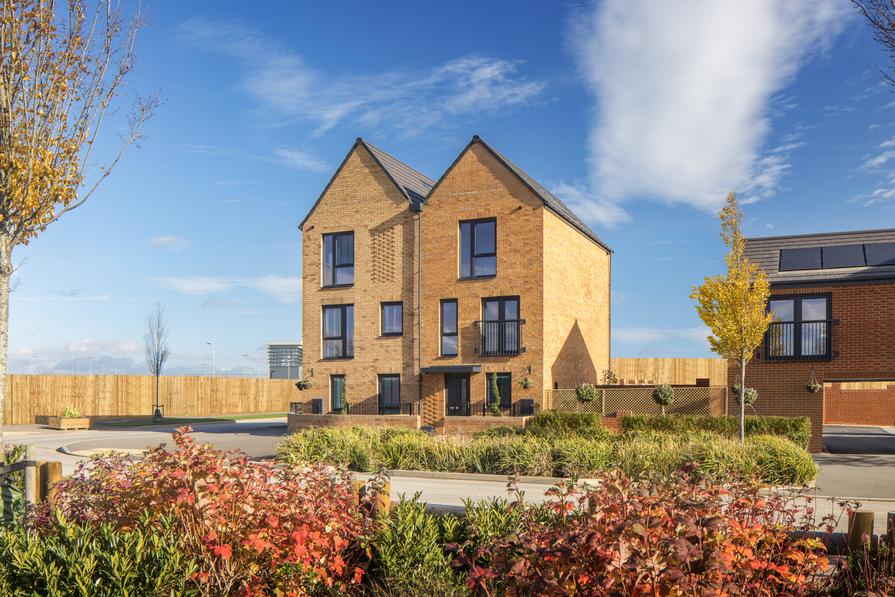 Houghton Regis, Bedfordshire LU5 