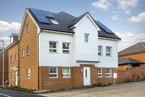 4 bedroom end terraced house for sale