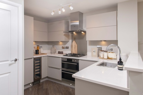 3 bedroom end terraced house for sale