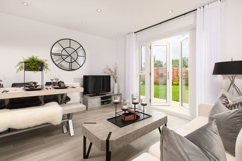 4 bedroom terraced house for sale
