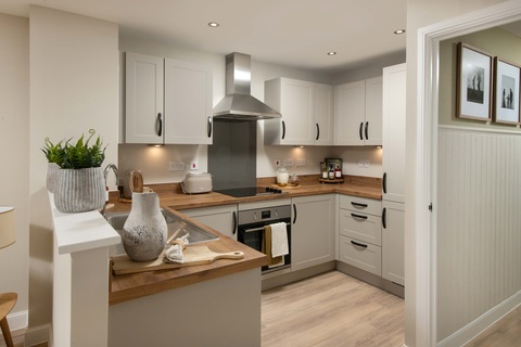 3 bedroom end terraced house for sale