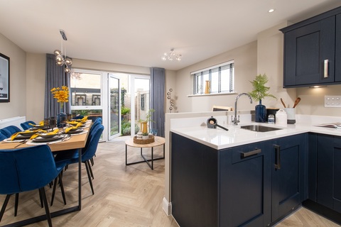 4 bedroom terraced house for sale
