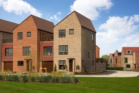 4 bedroom end terraced house for sale