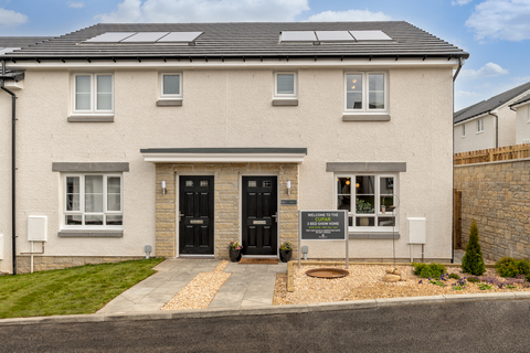 3 bedroom end terraced house for sale