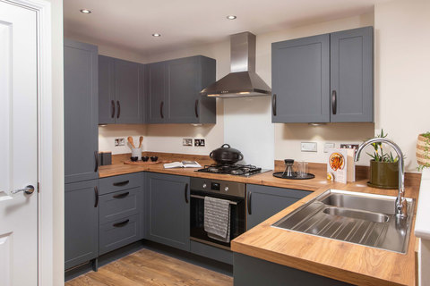 3 bedroom end terraced house for sale