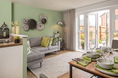3 bedroom end terraced house for sale