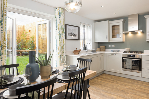 3 bedroom end terraced house for sale