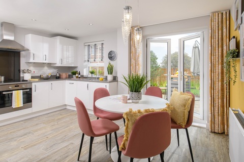3 bedroom end terraced house for sale
