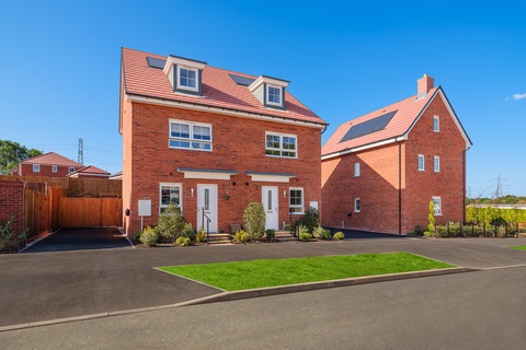 3 bedroom end terraced house for sale