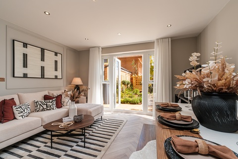 3 bedroom end terraced house for sale