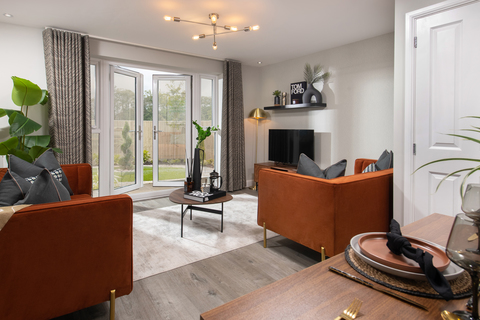 3 bedroom end terraced house for sale