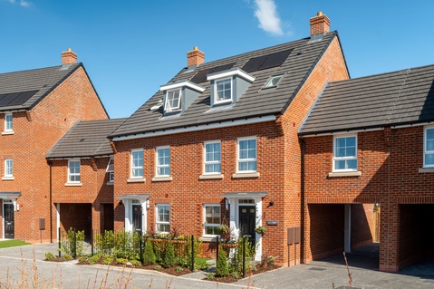 4 bedroom semi detached house for sale