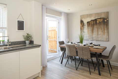 3 bedroom end terraced house for sale