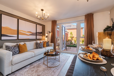 4 bedroom end terraced house for sale