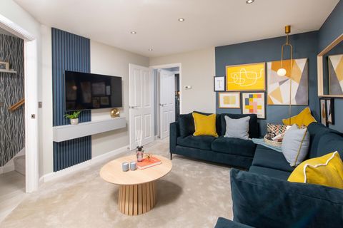 3 bedroom end terraced house for sale