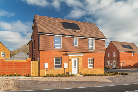 3 bedroom end terraced house for sale
