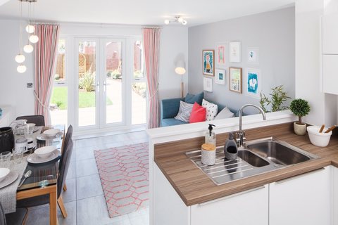 4 bedroom terraced house for sale