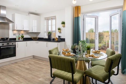 3 bedroom end terraced house for sale