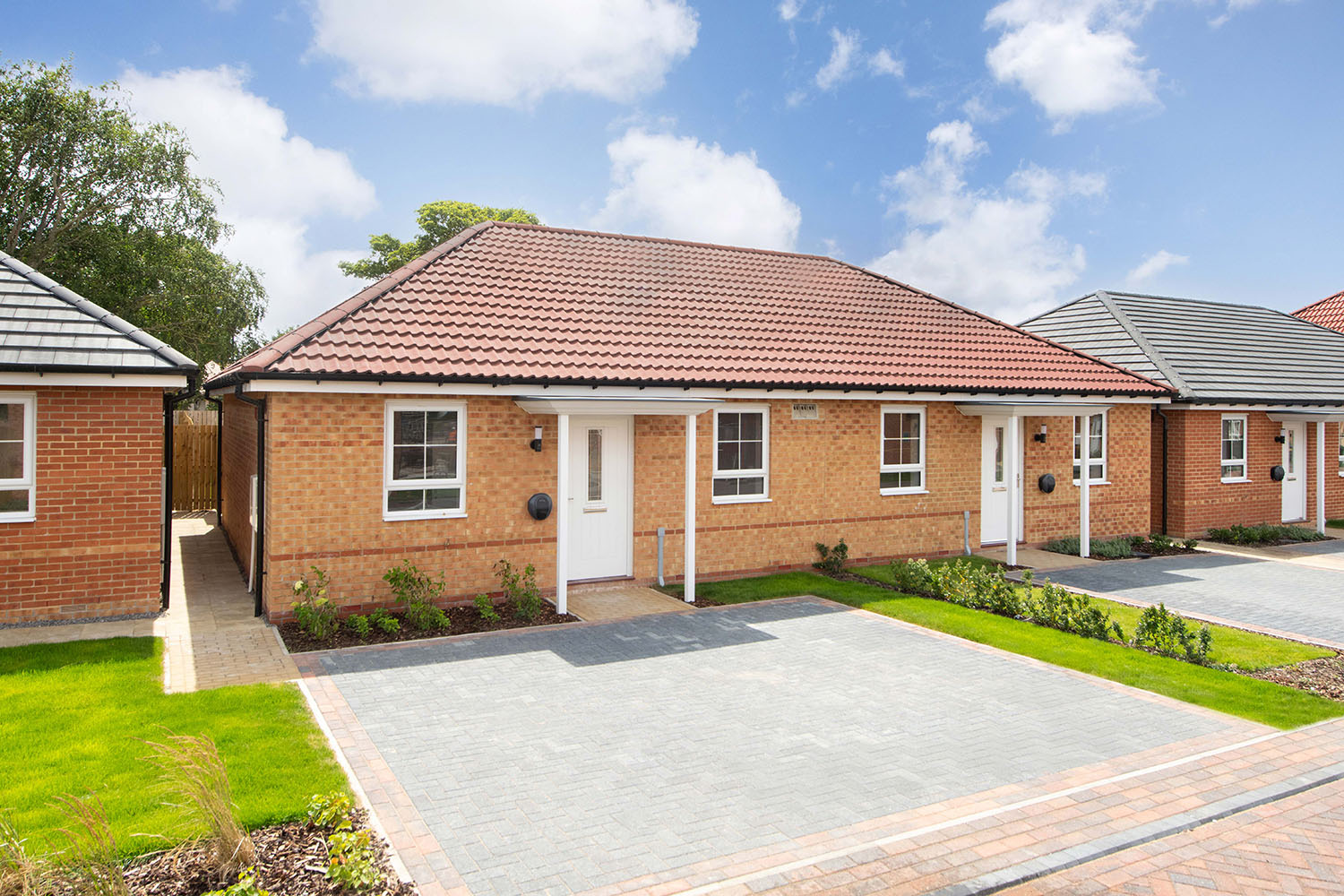 2 bedroom semi detached house for sale