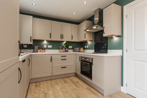 3 bedroom end terraced house for sale
