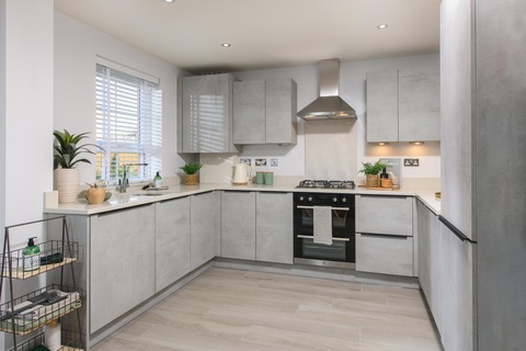 3 bedroom end terraced house for sale