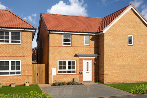 3 bedroom end terraced house for sale