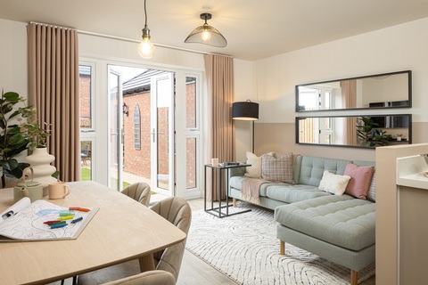 4 bedroom end terraced house for sale