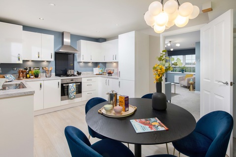 3 bedroom end terraced house for sale